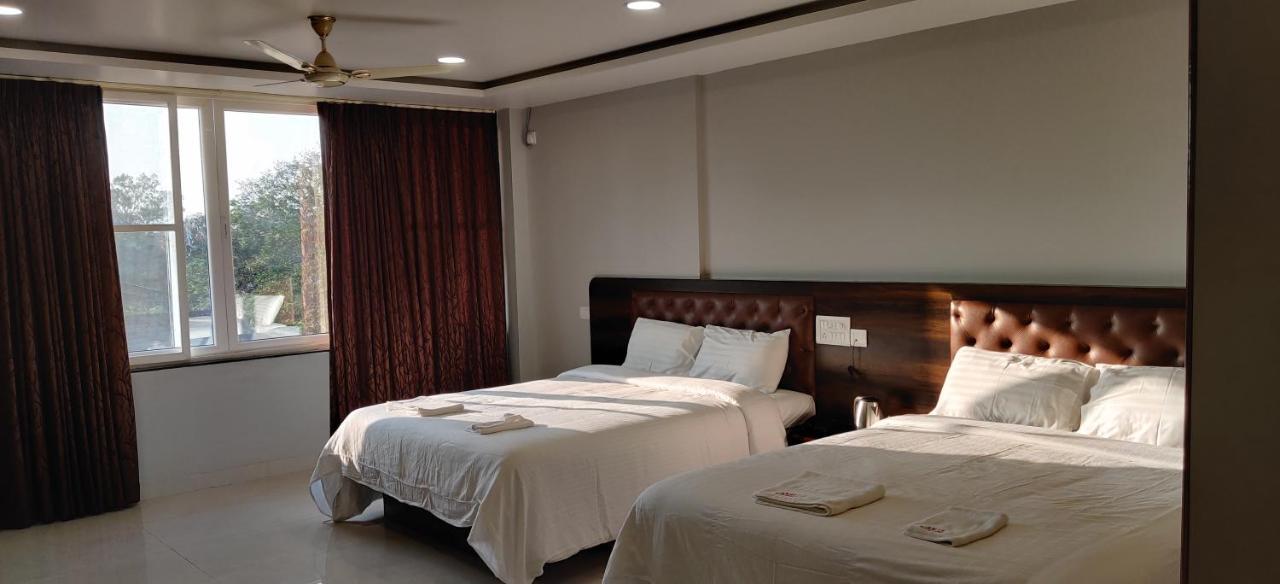 Aman International Hotel Karwar Exterior photo